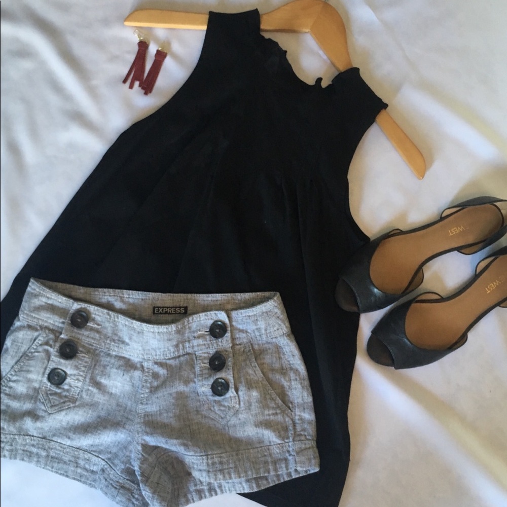 EXPRESS Shorts